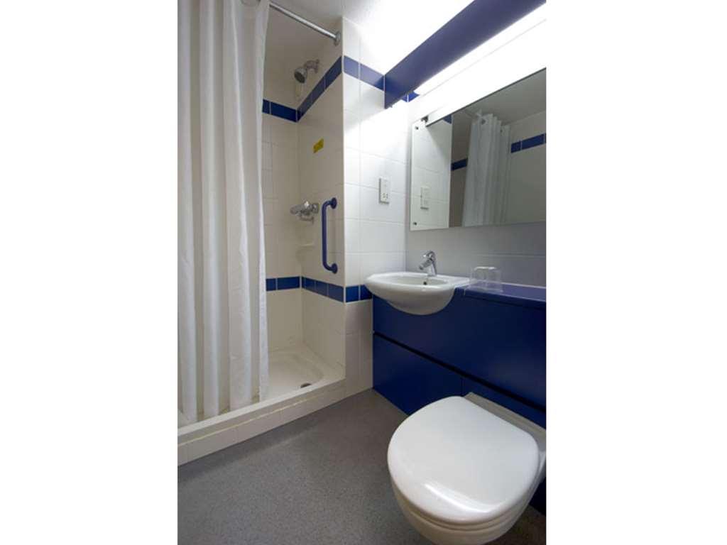 Travelodge Birmingham サットン・コールドフィールド 部屋 写真