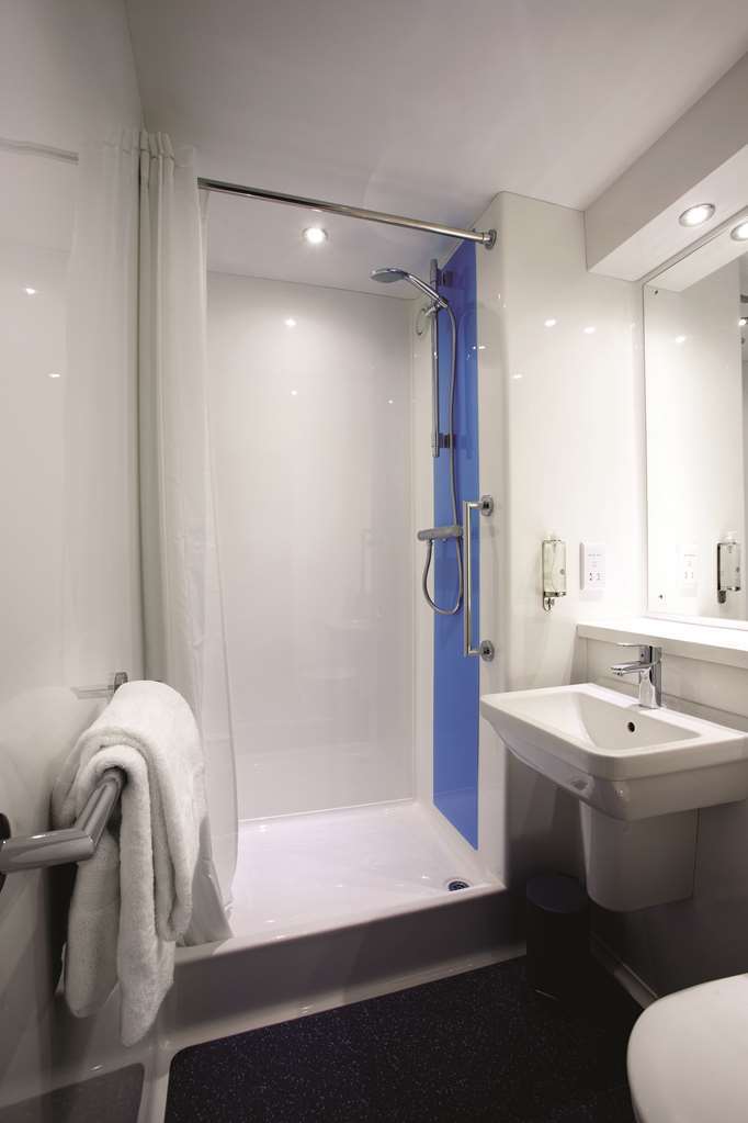 Travelodge Birmingham サットン・コールドフィールド 部屋 写真