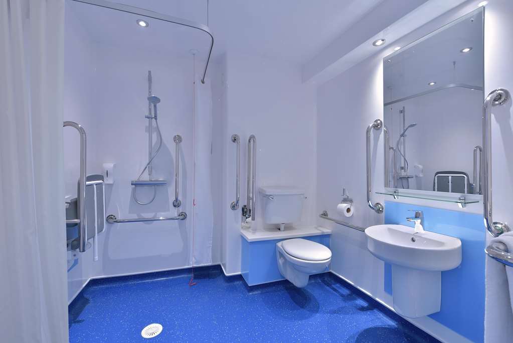Travelodge Birmingham サットン・コールドフィールド 部屋 写真